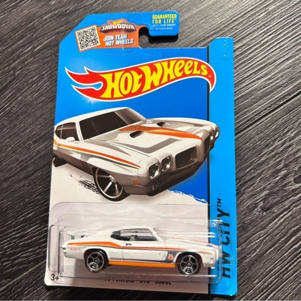 2015 Hot Wheels '70 PONTIAC GTO JUDGE White/Orange